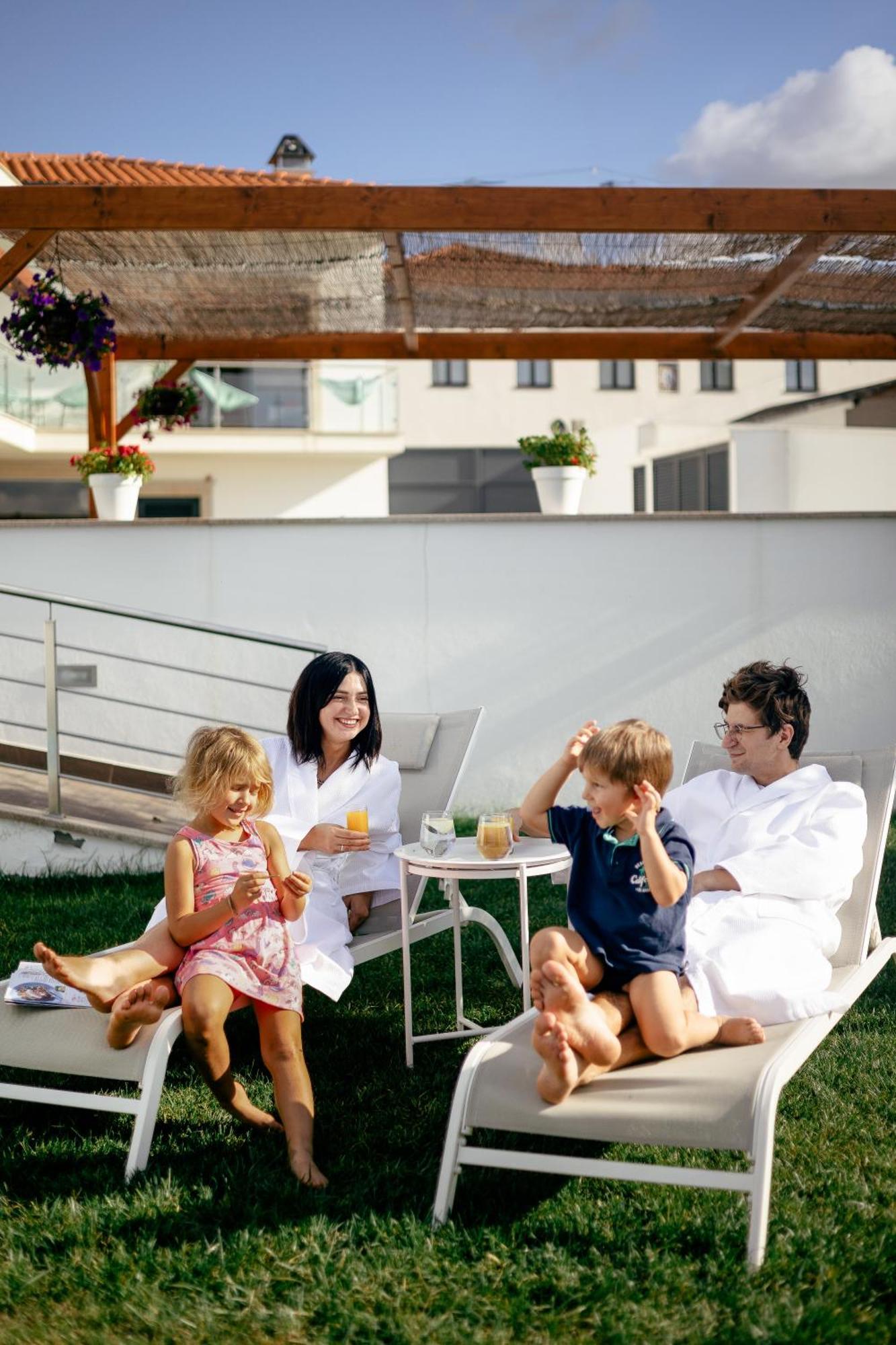 Jasmine Hotel Sao Pedro de Alva Екстер'єр фото